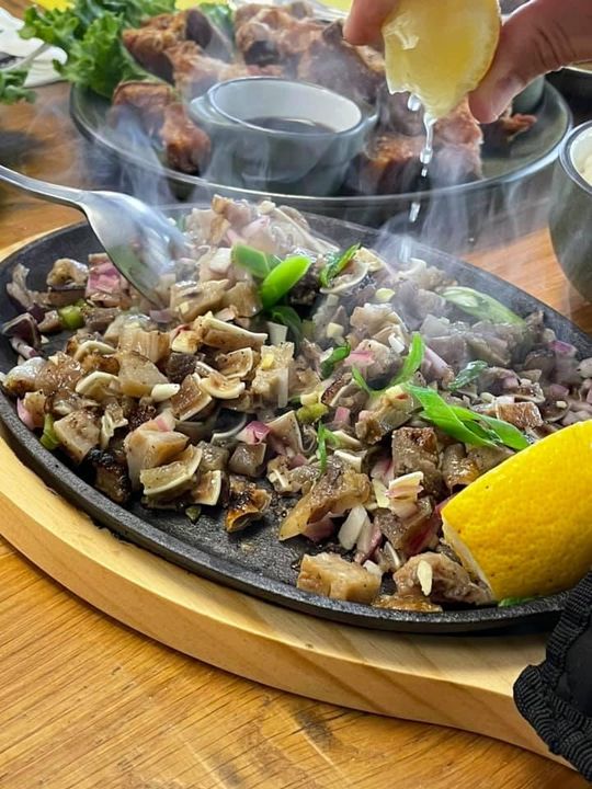 Sizzling sisig