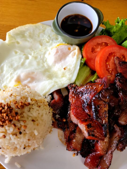 Tocilog silog plate